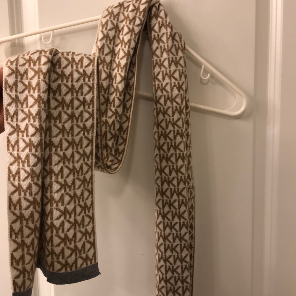 Michael Kors Scarf